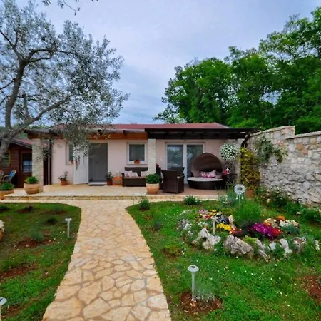 Holiday home T *