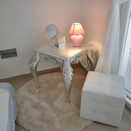 Holiday home T
