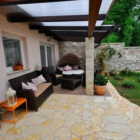 Holiday home T